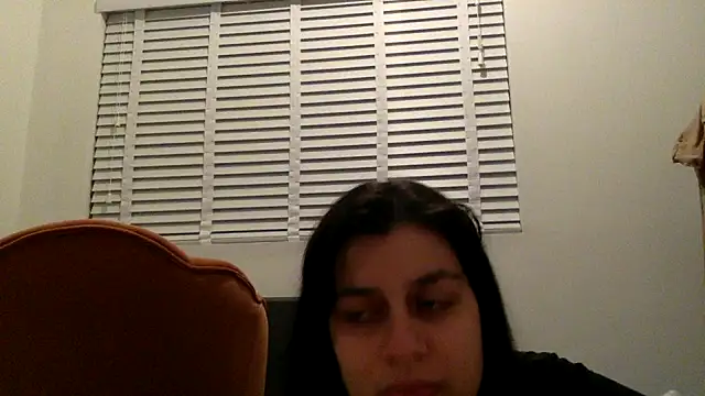 Snapshot of CherryRoxanne chatting on 01.01.25 CherryRoxanne online show from 01.01.25
