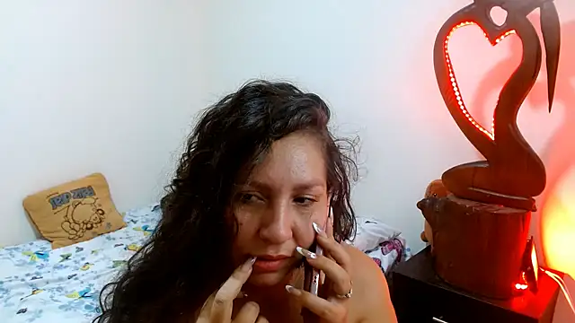 naihroby online show from 12.13.24