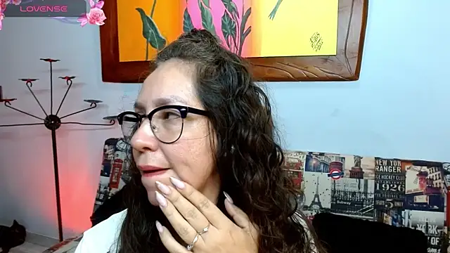 naihroby online show from 10.14.25