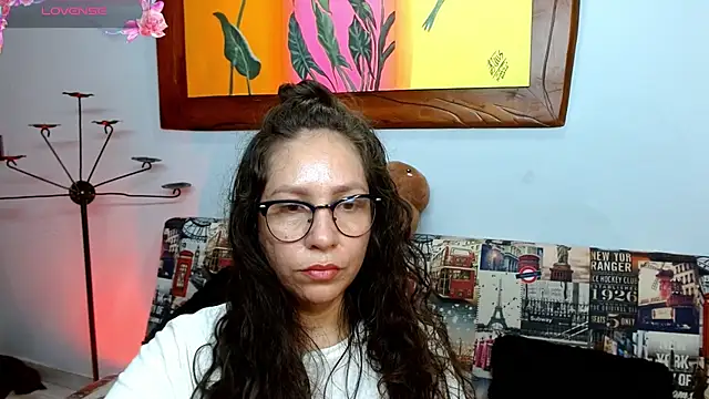 naihroby online show from 10.18.25