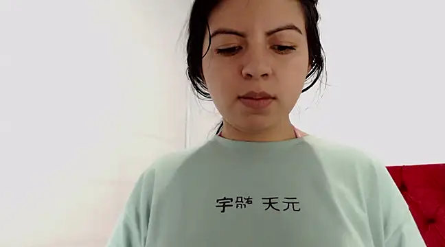 Snapshot of CarolineBrunx chatting on 02.07.25 CarolineBrunx online show from 02.07.25
