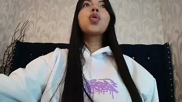 CarolineBrunx online show from 03.10.26