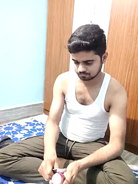 Snapshot of Ishan003 chatting on 04.22.26 Ishan003 online show from 04.22.26