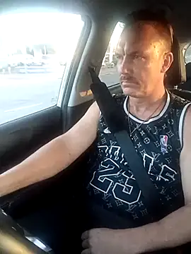 Snapshot of LukedavidDestroys chatting on 02.08.26 LukedavidDestroys online show from 02.08.26