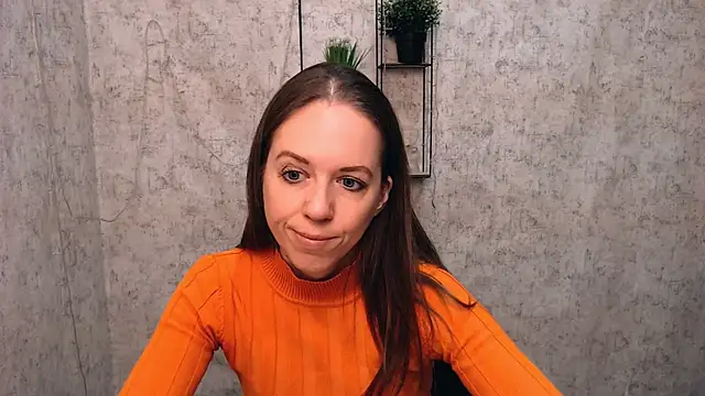 GloriaSi  online show from 02.23.25