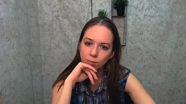 GloriaSi  online show from 02.26.25