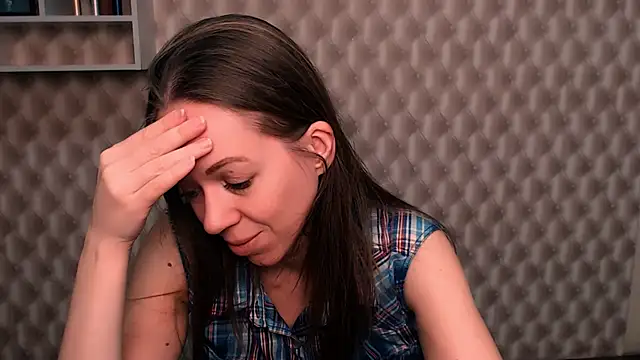 GloriaSi  online show from 02.28.25