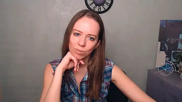 GloriaSi  online show from 03.15.25