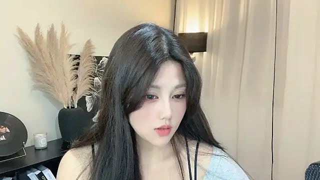 Snapshot of Strawberrybabyy1 chatting on 03.08.25 Strawberrybabyy1 online show from 03.08.25
