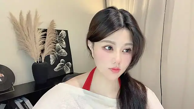 Snapshot of Strawberrybabyy1 chatting on 03.14.25 Strawberrybabyy1 online show from 03.14.25