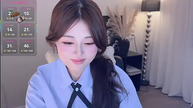 Snapshot of Strawberrybabyy1 chatting on 09.26.25 Strawberrybabyy1 online show from 09.26.25
