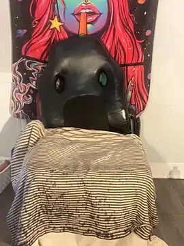 Snapshot of Gripperke00 chatting on 10.26.25 Gripperke00 online show from 10.26.25