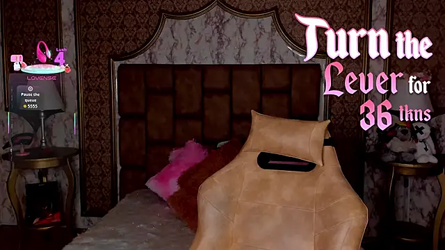 SoffiQueen online show from 01.06.26