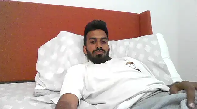 skinny  boy   online show from 02.19.25