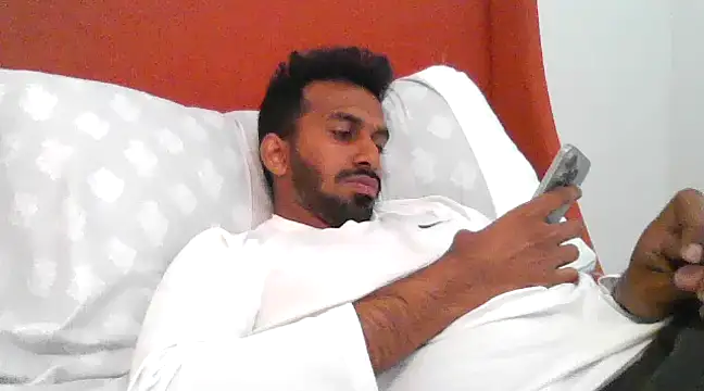 skinny  boy   online show from 02.21.25