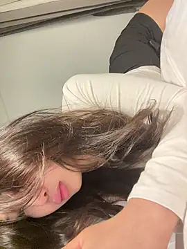 Mia Meow  online show from 02.17.25