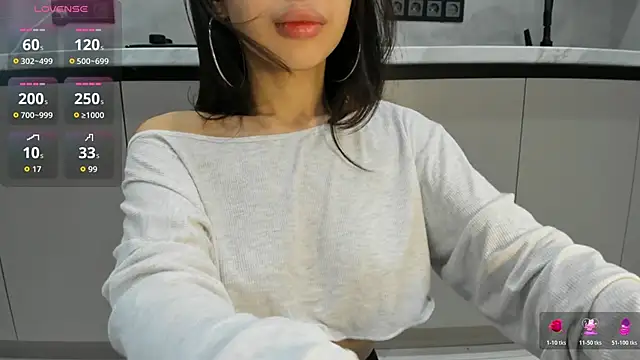 Mia Meow  online show from 11.06.25