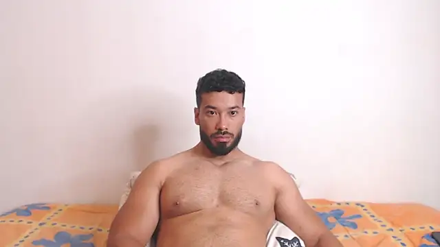 Snapshot of freddsexxx chatting on 04.22.26 freddsexxx online show from 04.22.26