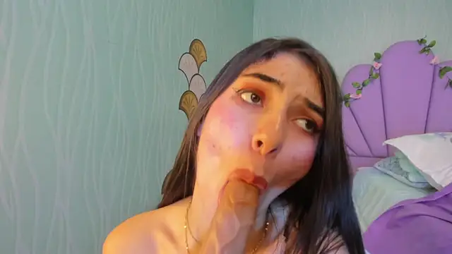 Skinny Linda online show from 12.28.24