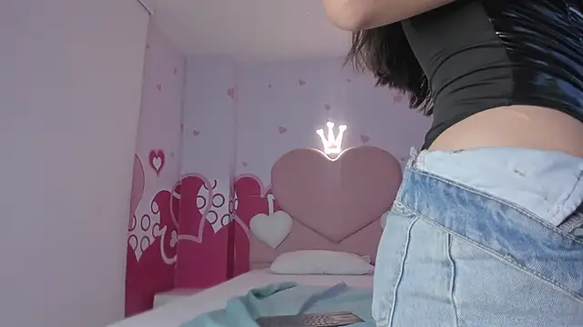 Skinny Linda online show from 03.15.25