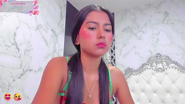 Emmy Cute18 online show from 01.18.25