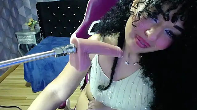 Sofiacowperx online show from 02.11.25