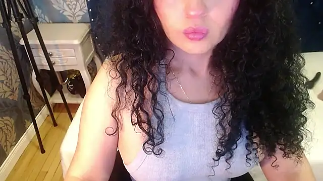 Snapshot of Sofiacowperx chatting on 07.11.26 Sofiacowperx online show from 07.11.26