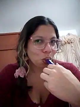 Carliina Soussa online show from 12.15.25