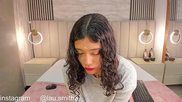 laura smith33 online show from 12.19.25