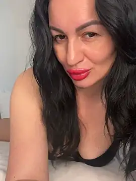 Snapshot of Helena7077 chatting on 04.19.26 Helena7077 online show from 04.19.26