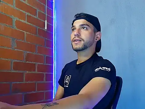 Leandro valenzuela online show from 10.24.25