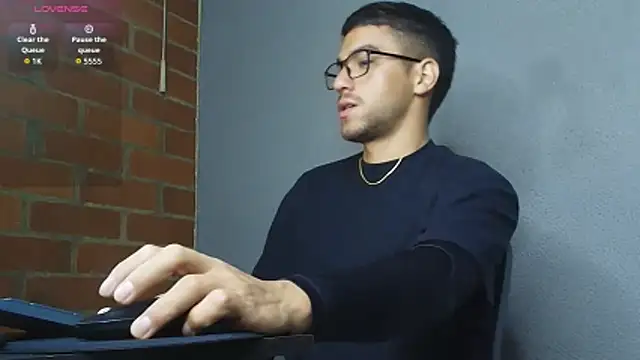 Leandro valenzuela online show from 04.16.26