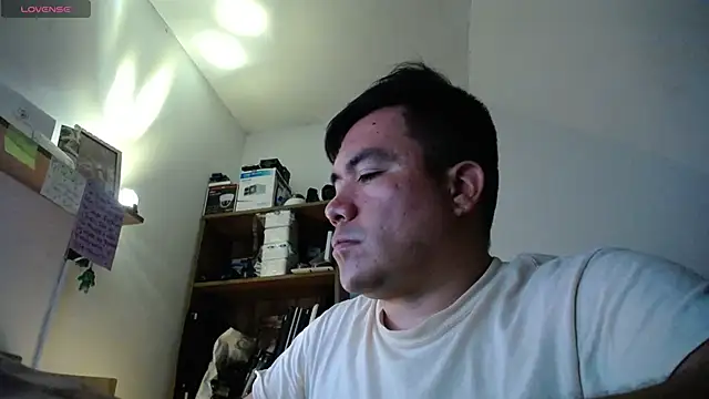 Snapshot of Jhonatan_Morales_S chatting on 05.21.26 Jhonatan Morales S online show from 05.21.26