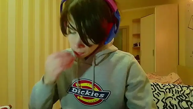 Snapshot of gayGamogey chatting on 03.22.25 gayGamogey online show from 03.22.25