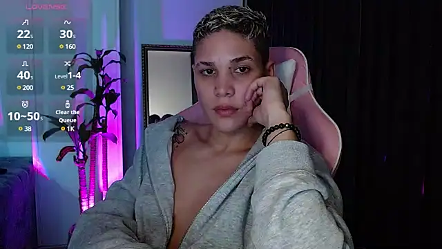 Snapshot of Charlee_pink chatting on 12.16.24 Charlee pink online show from 12.16.24