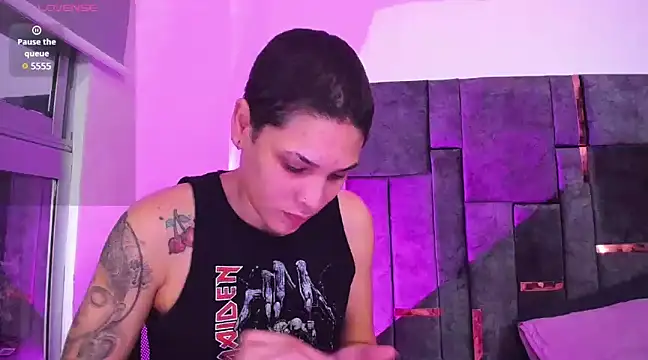 Snapshot of Charlee_pink chatting on 02.13.25 Charlee pink online show from 02.13.25