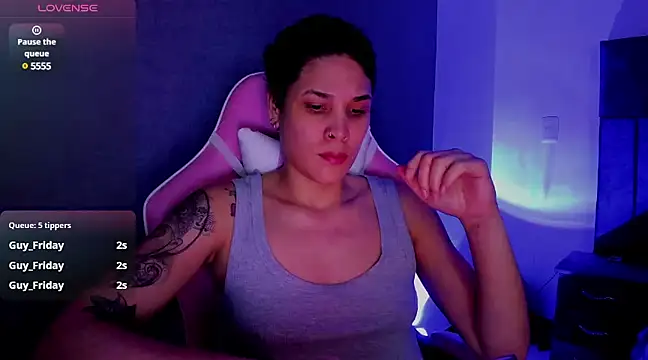 Snapshot of Charlee_pink chatting on 03.16.25 Charlee pink online show from 03.16.25