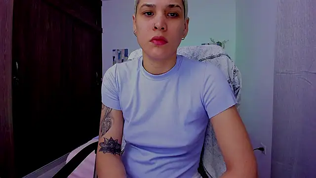 Snapshot of Charlee_pink chatting on 09.26.25 Charlee pink online show from 09.26.25