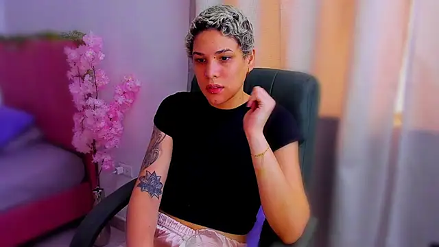 Charlee pink online show from 11.19.25