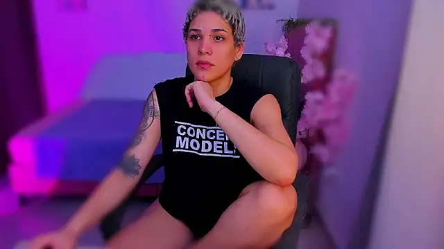 Charlee pink online show from 11.23.25