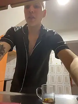 Charlee pink online show from 03.01.26