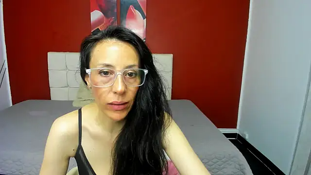 Snapshot of Abrillee1 chatting on 02.27.25 Abrillee1 online show from 02.27.25