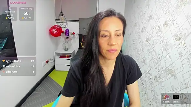 Snapshot of Abrillee1 chatting on 03.08.25 Abrillee1 online show from 03.08.25