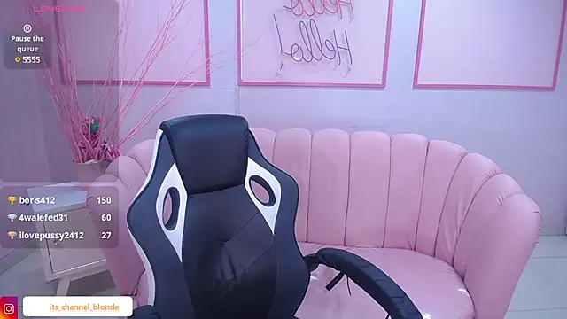 Snapshot of channel_blonde_a chatting on 12.27.24 channel blonde a online show from 12.27.24