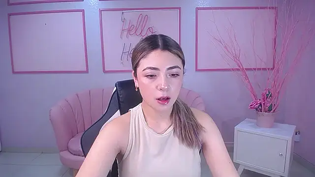 Snapshot of channel_blonde_a chatting on 12.28.24 channel blonde a online show from 12.28.24