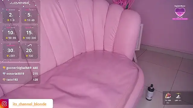 Snapshot of channel_blonde_a chatting on 12.30.24 channel blonde a online show from 12.30.24