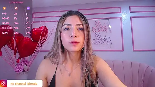 Snapshot of channel_blonde_a chatting on 02.07.25 channel blonde a online show from 02.07.25