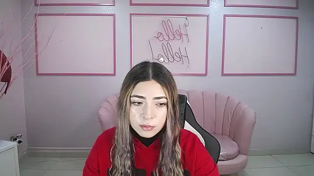 Snapshot of channel_blonde_a chatting on 02.22.25 channel blonde a online show from 02.22.25