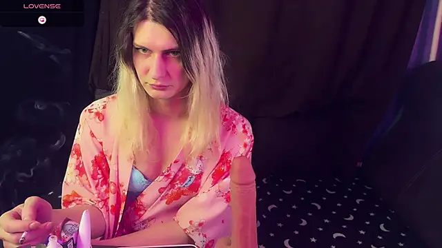 Alice Pinkhead online show from 03.07.25