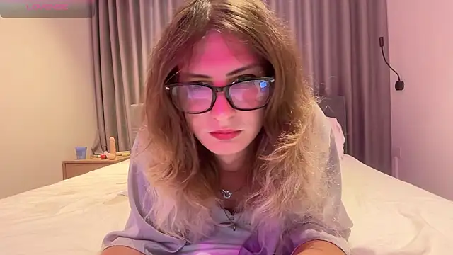 Alice Pinkhead online show from 02.03.26